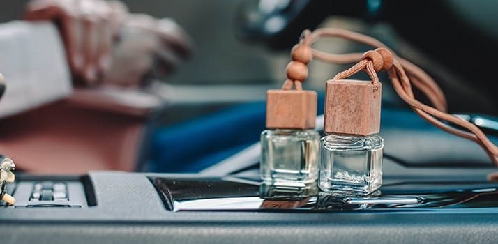 Парфюми за колата