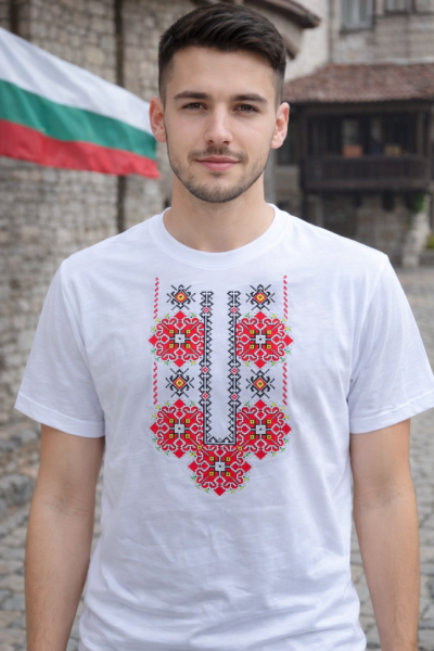 Мъжка тениска Malfini Basic 129 с български фолклорни шевици – стил и комфорт